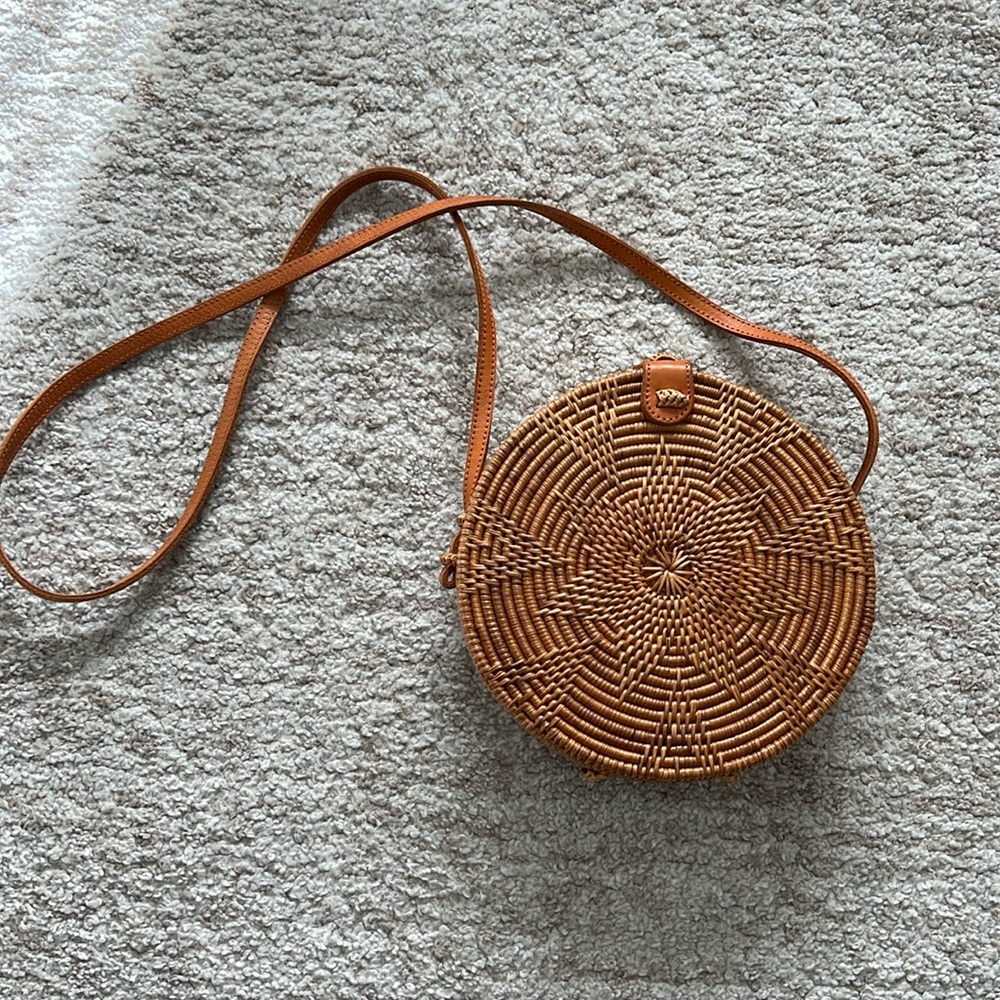 Round Rattan Bag
